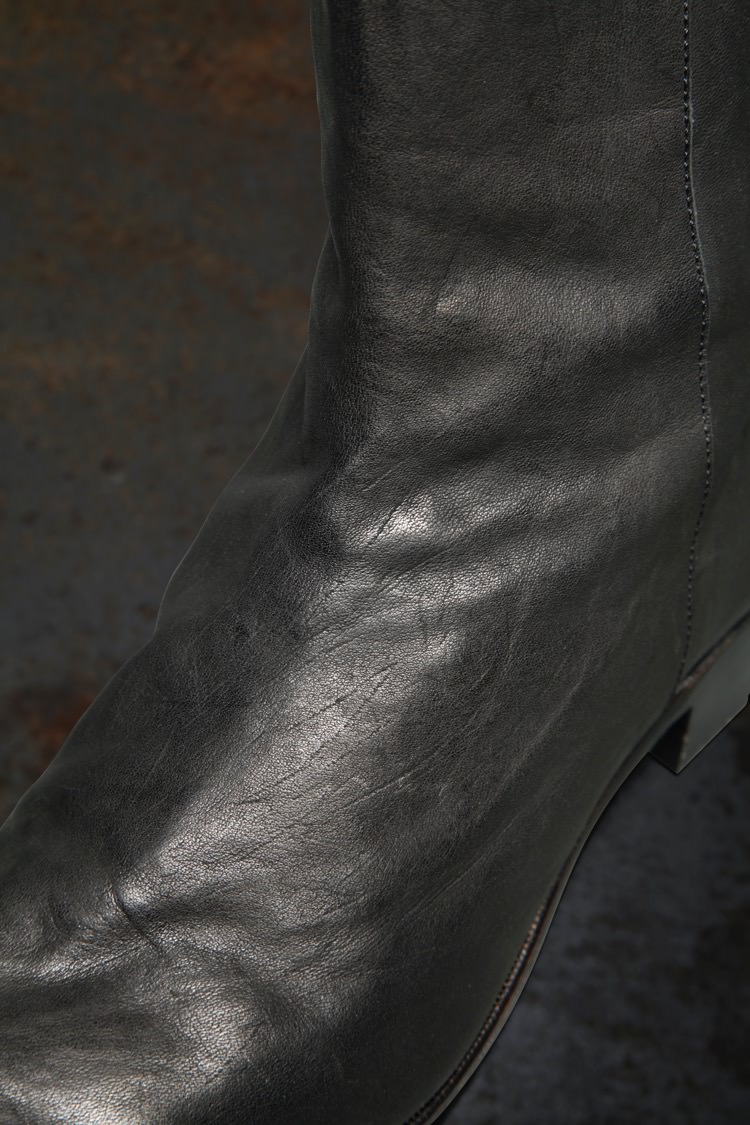 JP SHOULDER GARMENT-DYED SIDEZIP SQUARE-TOE BOOTS | ISAMU